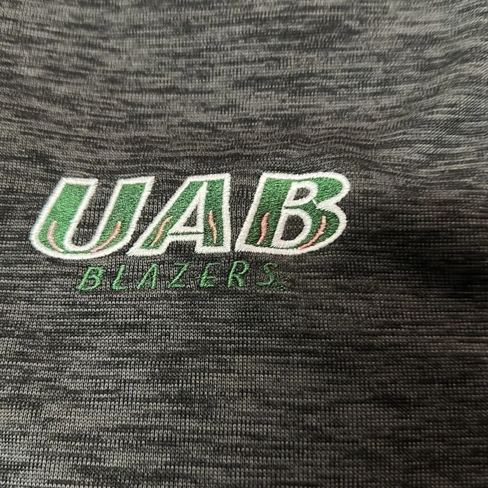 Bins or women's University of Alabama Birmingham, Blazers, under Armour vest